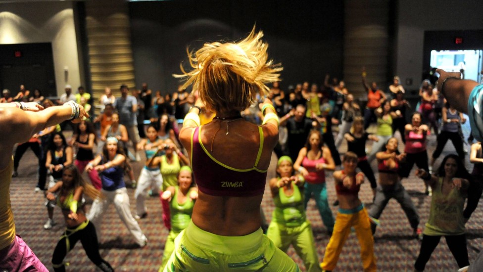 Perca peso dançando com Zumba em casa!